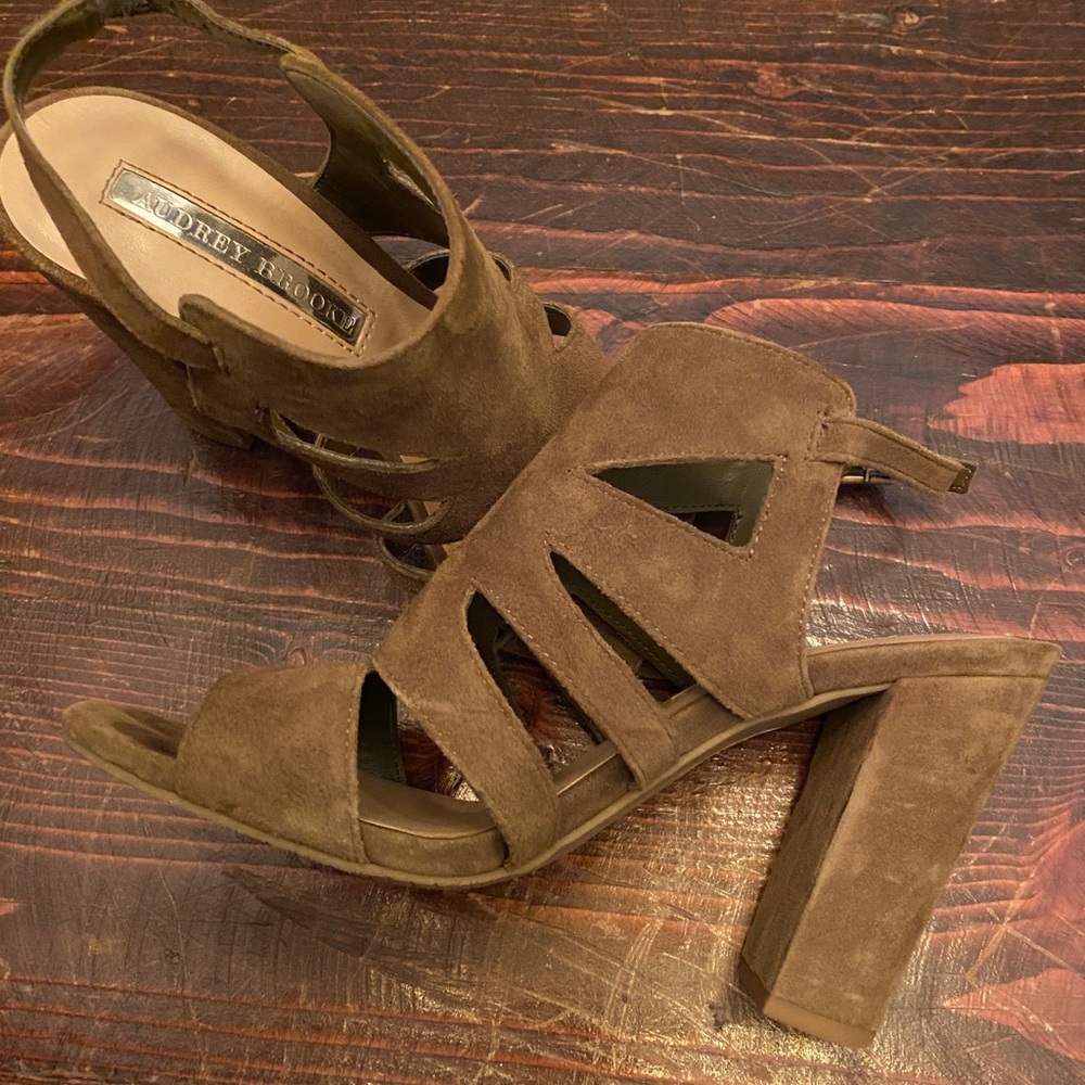 Suede Platform Sandals 7.5